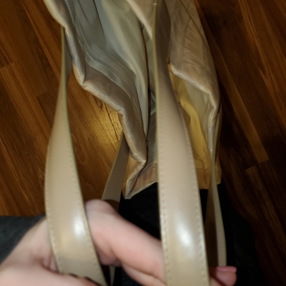 Chanel Travel Tote beige - Picture 7 of 14